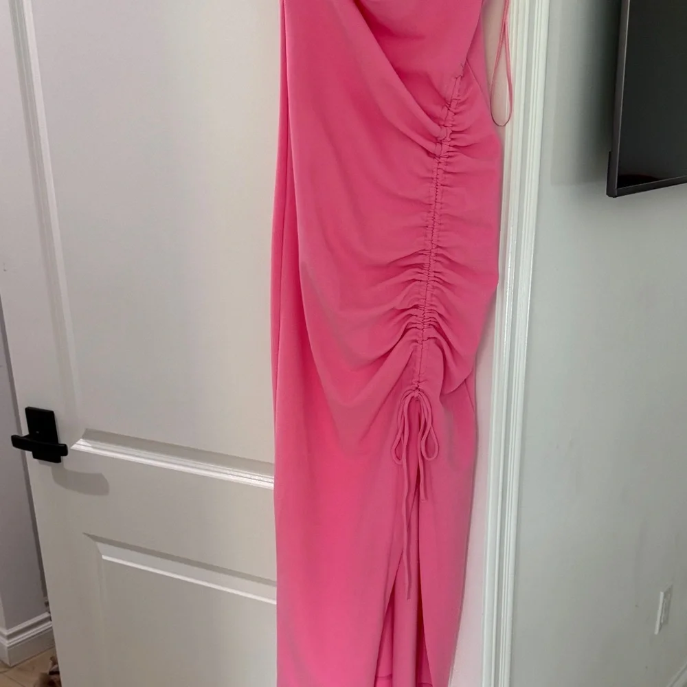 Zara vibrant Pink dress - Picture 7 of 9